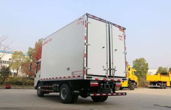 13.9 CBM 4x2 Kích thước tiện ích làm lạnh Trailer, Xe tải giao hàng lạnh với 115hp EURO IV