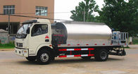 Trung Quốc Xe tải phun nhựa đường hiệu suất cao, Xe tải phân phối nhựa đường 6300x2080x2400 Mm nhà máy sản xuất